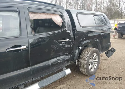 2017 Toyota Tacoma Limited from USA, damaged, VIN 3TMGZ5AN3HM051061